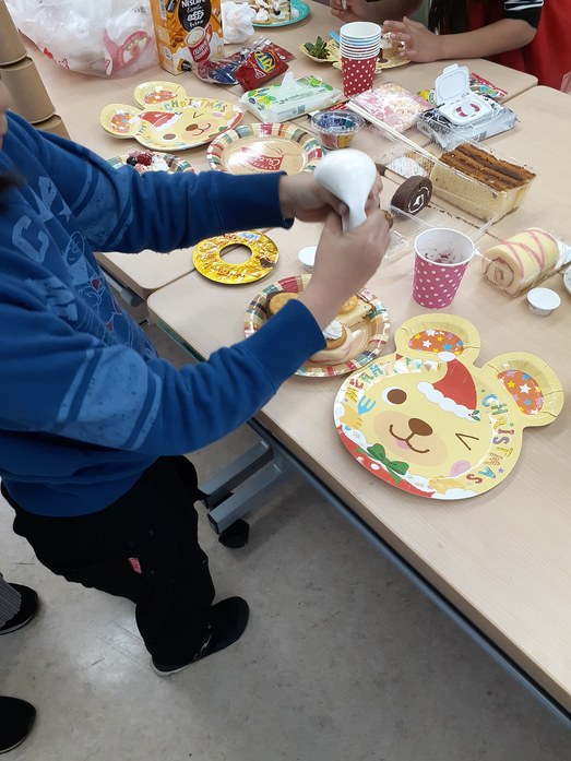 みんなでデコレーション